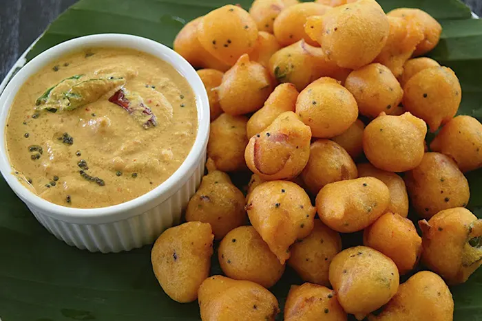 Chitti Bonda with Coffee/Tea